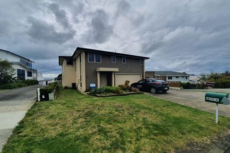 Photo of property in 49a Torkar Road, Clarks Beach, 2122