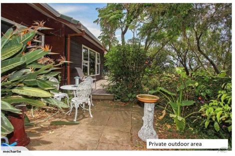 Photo of property in 5 Esther Place, Red Beach, 0932