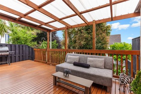 Photo of property in 2/93 Saint Lukes Road, Sandringham, Auckland, 1025