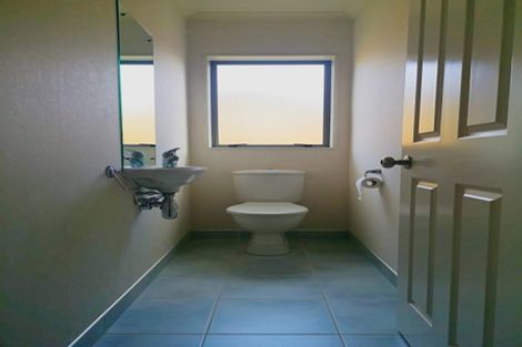 Photo of property in 12 Pennygale Close, Flat Bush, Auckland, 2016