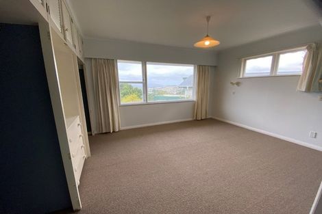 Photo of property in 37 Huntleigh Park Way, Ngaio, Wellington, 6035