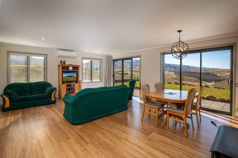 Photo of property in 1 Stella Way, Waikerikeri, Alexandra, 9391