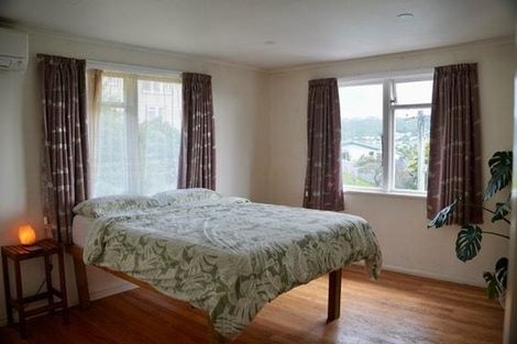 Photo of property in 50 Chaffey Crescent, Titahi Bay, Porirua, 5022