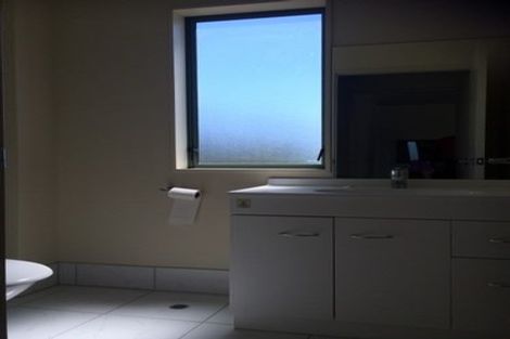 Photo of property in 4 Mitika Way, Strathmore Park, Wellington, 6022