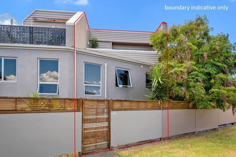 Photo of property in 2/50 May Street, Mount Maunganui, 3116