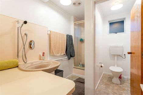 Photo of property in 8 Sari Place, Massey, Auckland, 0614