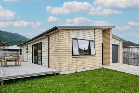 Photo of property in 12a Atiawa Crescent, Waiwhetu, Lower Hutt, 5010