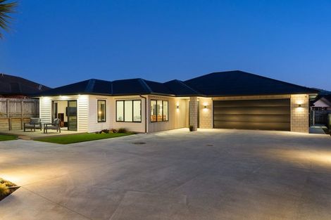 Photo of property in 5 Datum Way, Paraparaumu, 5032