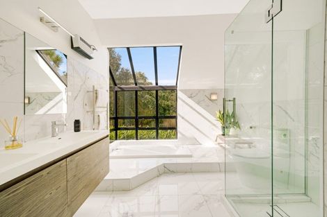 Photo of property in 151 Taupaki Road, Taupaki, Henderson, 0782