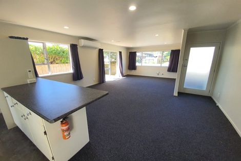 Photo of property in 7 Palm Court Drive, Glen Eden, Auckland, 0602