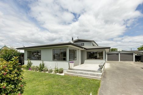 Photo of property in 32 Duckworth Crescent, Greenmeadows, Napier, 4112
