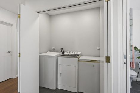 Photo of property in 134 Tukapa Street, Westown, New Plymouth, 4310