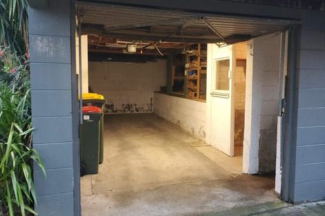 Photo of property in 10 Larne Avenue, Pakuranga Heights, Auckland, 2010