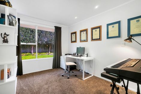 Photo of property in 57 Wainui Avenue, Point Chevalier, Auckland, 1022