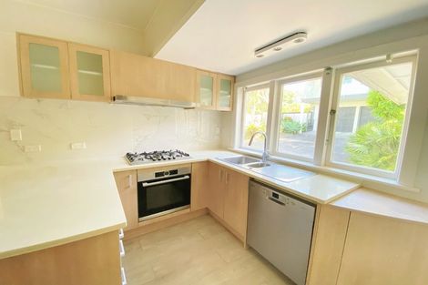 Photo of property in 1/28 Rangitoto Terrace, Milford, Auckland, 0620