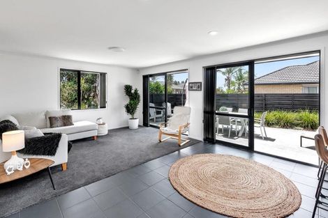 Photo of property in 50 Ocean View Rise, Ruakaka, 0116