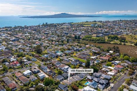 Photo of property in 1/65 Francis Street, Hauraki, Auckland, 0622