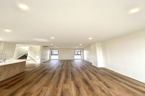 Photo of property in 21 Tahingamanu Road, Hobsonville, Auckland, 0616