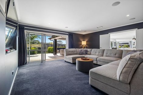 Photo of property in 583 State Highway 16, Kumeu, 0891