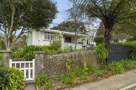 Photo of property in 11 Hill Street, Eltham, 4322