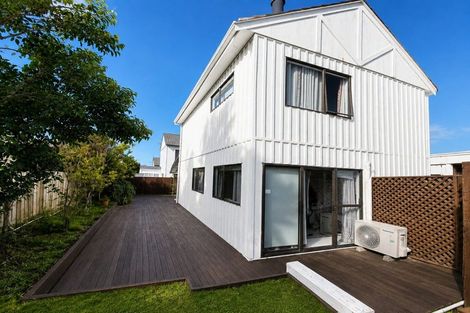 Photo of property in 1/15 Roseberry Avenue, Birkenhead, Auckland, 0626