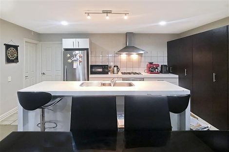 Photo of property in 20 Leneford Drive, East Tamaki, Auckland, 2013