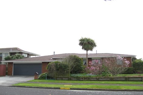 Photo of property in 20 Culzean Grove, Bell Block, New Plymouth, 4312