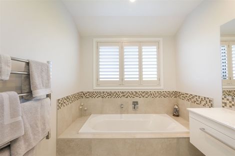 Photo of property in 20 Tula Lane, Kelvin Grove, Palmerston North, 4470