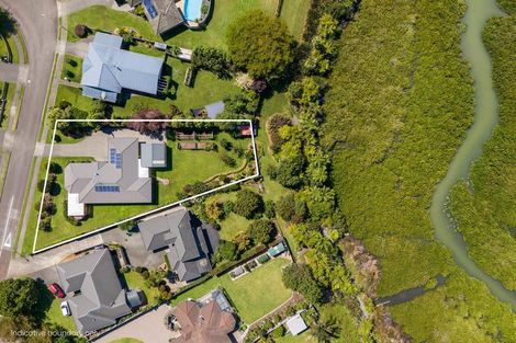 Photo of property in 2 Bransley Grove, Katikati, 3129