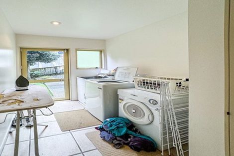 Photo of property in 2/3 Oban Road, Browns Bay, Auckland, 0630