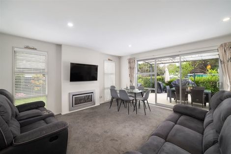 Photo of property in 14 Sweet Waters Place, Woolston, Christchurch, 8023