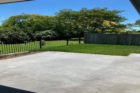 Photo of property in 10 Ratahi Way, Omokoroa, 3114