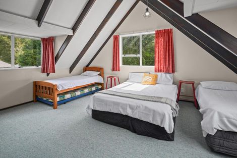 Photo of property in 42 Chalet Crescent, Hanmer Springs, 7334