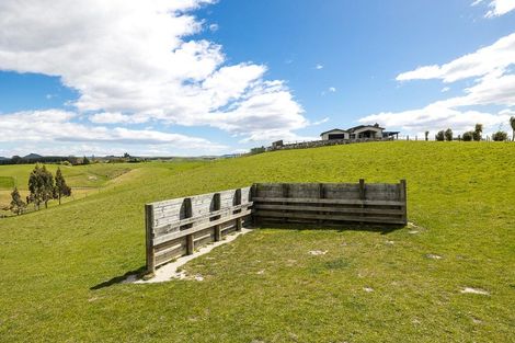 Photo of property in 220 Taieri Peak Road, Meadowbank, Palmerston, 9481