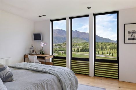Photo of property in 20 Advance Terrace, Arrowtown, 9302