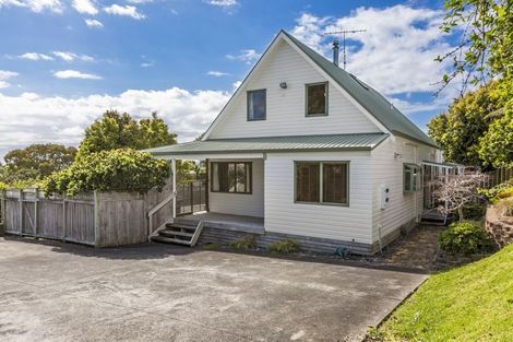 Photo of property in 27 Gledstane Road, Stanmore Bay, Whangaparaoa, 0932