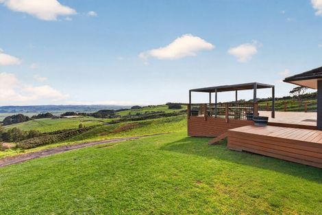 Photo of property in 511 Kiwitahi Road, Helensville, 0875