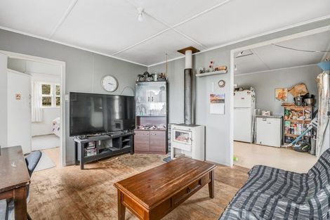 Photo of property in 233 Parkhurst Road, Parakai, 0830