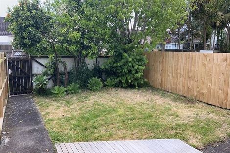 Photo of property in 3/43 Abbotts Way, Remuera, Auckland, 1050