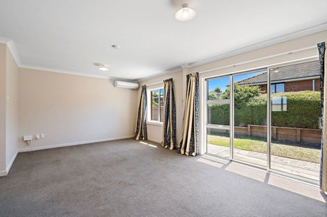 Photo of property in 1 Waldron Crescent, Green Island, Dunedin, 9018