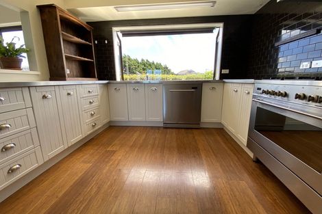 Photo of property in 82 Southernthread Road, Brooklyn, Wellington, 6021