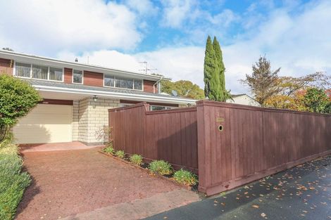 Photo of property in 2/21 Parkstone Avenue, Ilam, Christchurch, 8041