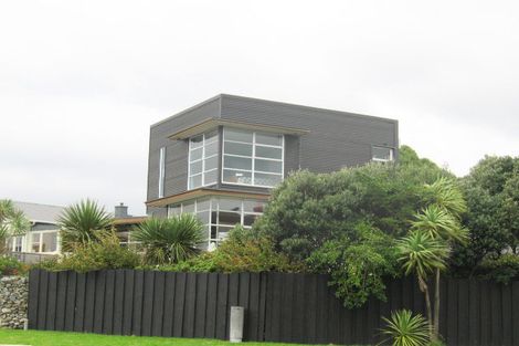 Photo of property in 3 Seaview Road, Paraparaumu Beach, Paraparaumu, 5032