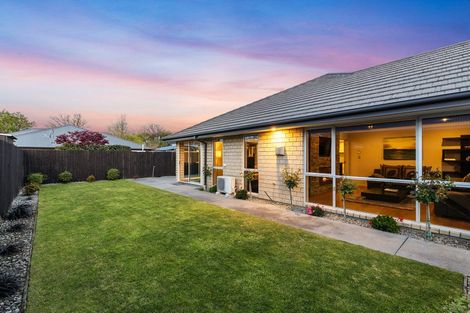 Photo of property in 30 Mokihi Gardens, Hillmorton, Christchurch, 8024