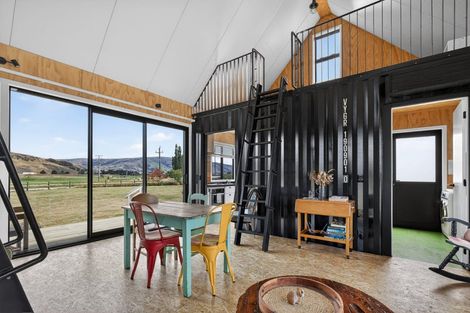 Photo of property in 1535a Teviot Road, Millers Flat, Roxburgh, 9572