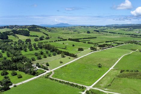 Photo of property in 72 Pilling Road, Tomarata, Wellsford, 0974