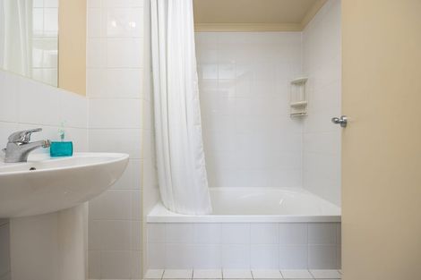 Photo of property in The Rennaissance, 9d/18 Ronwood Avenue, Manukau, Auckland, 2104