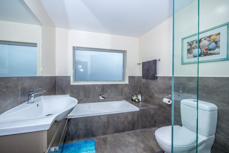 Photo of property in 32 Totara Heights Way, Paihia, 0200