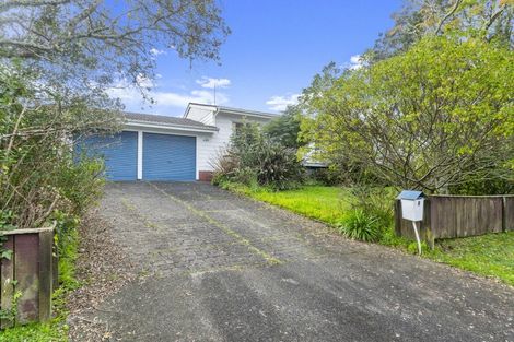 Photo of property in 1 Denver Avenue, Sunnyvale, Auckland, 0612