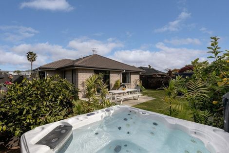 Photo of property in 61 Twin Oak Avenue, Papamoa Beach, Papamoa, 3118